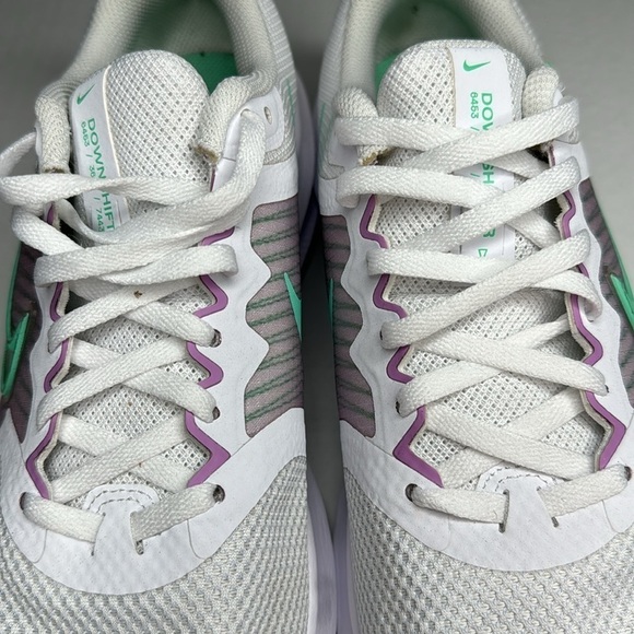 Nike Downshifter 11 Running Athletic Shoes Women’s Size 10 White Low Top Lace Up - Picture 10 of 12
